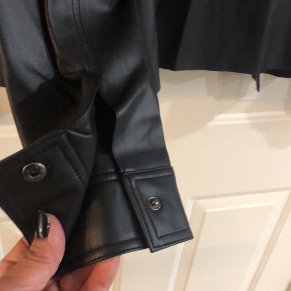 BLACK COOL JACKET WITH FRONT POCKETS - Picture 5 of 7